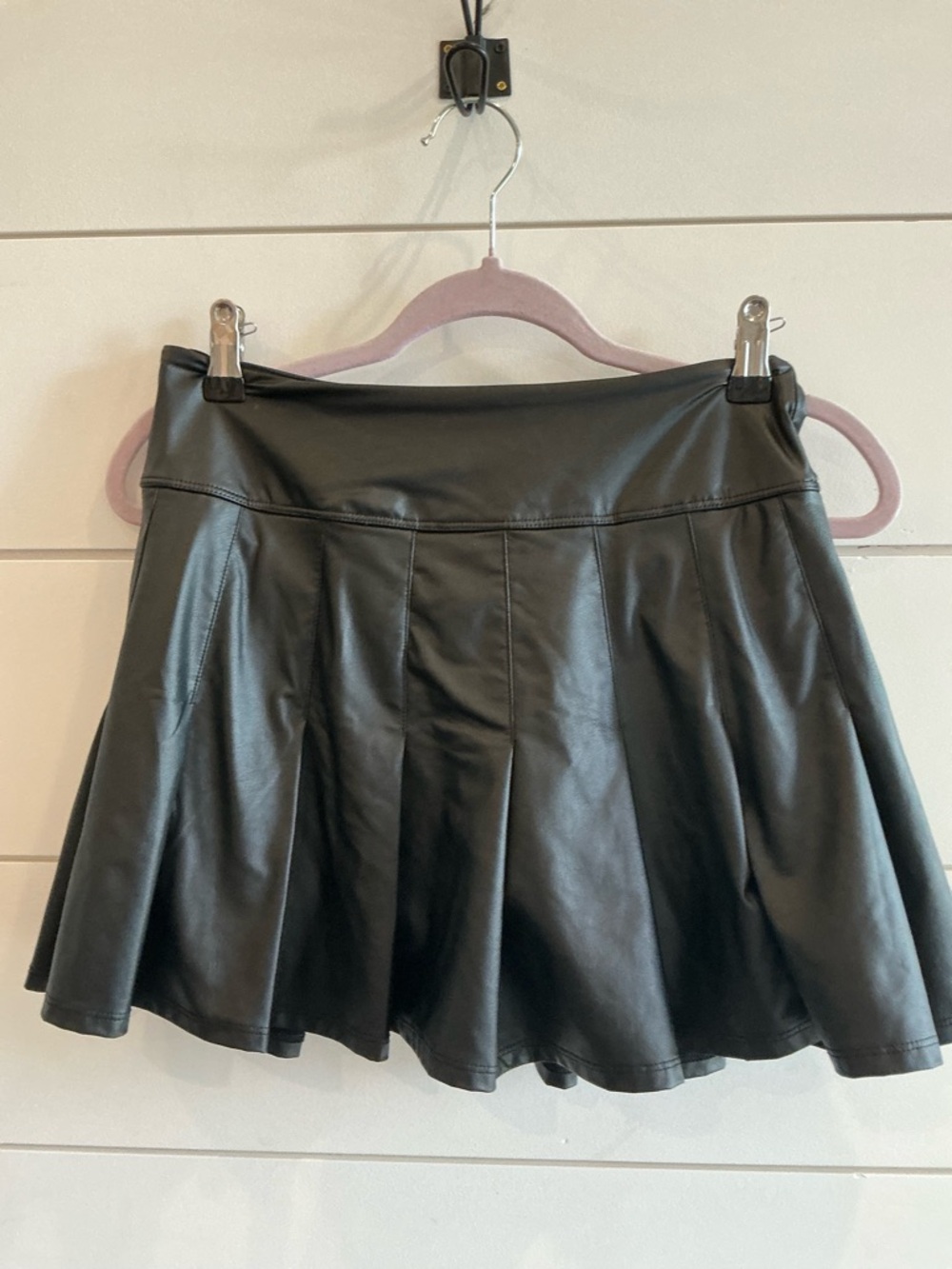 aerie Black Faux Leather Pleated Mini Skirt